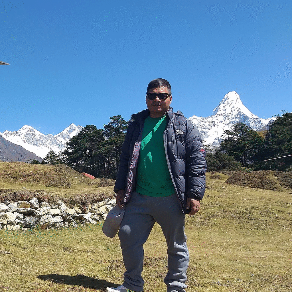 Annapurna Circuit, Everest Passes & Pikey Peak